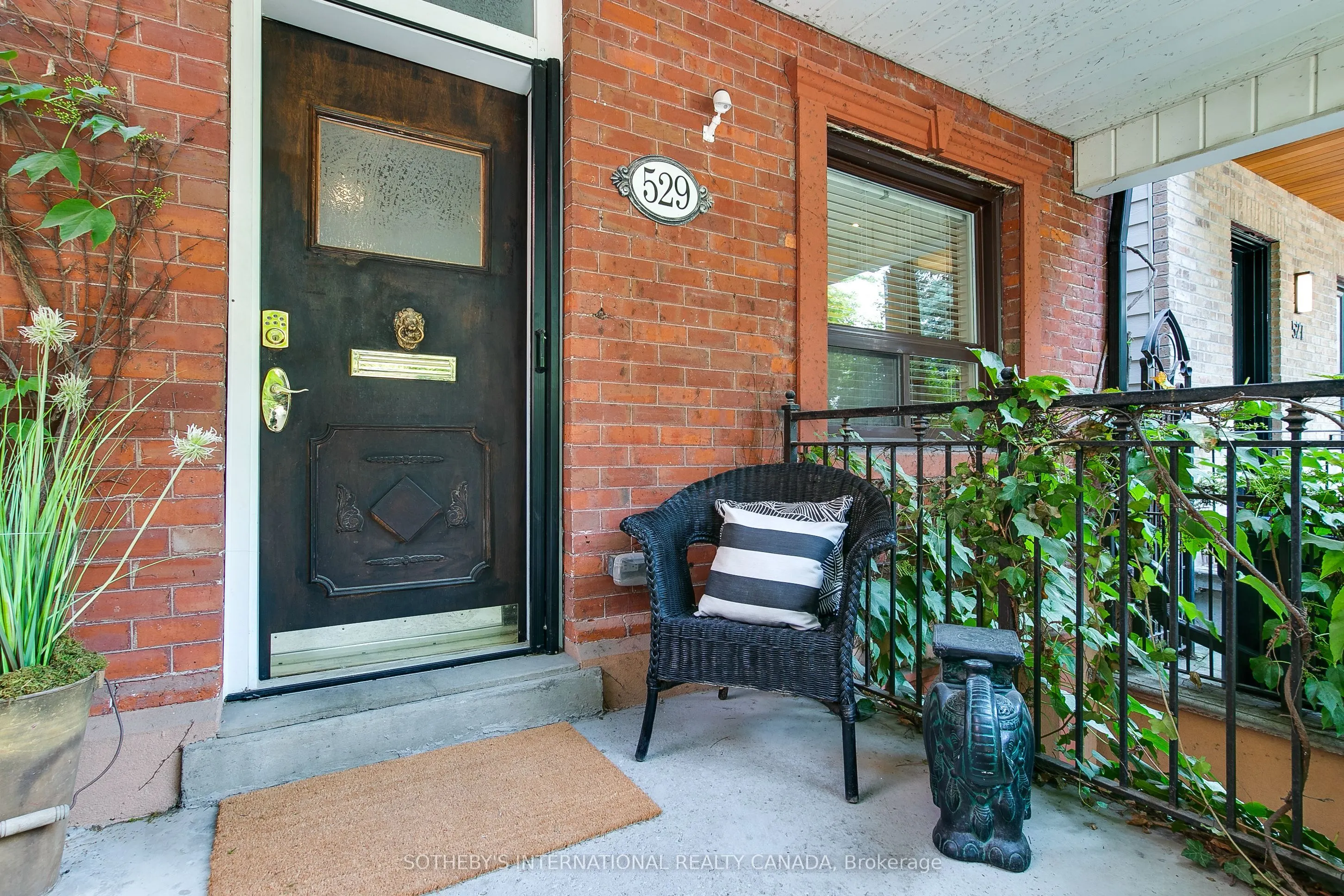 529 Crawford Street