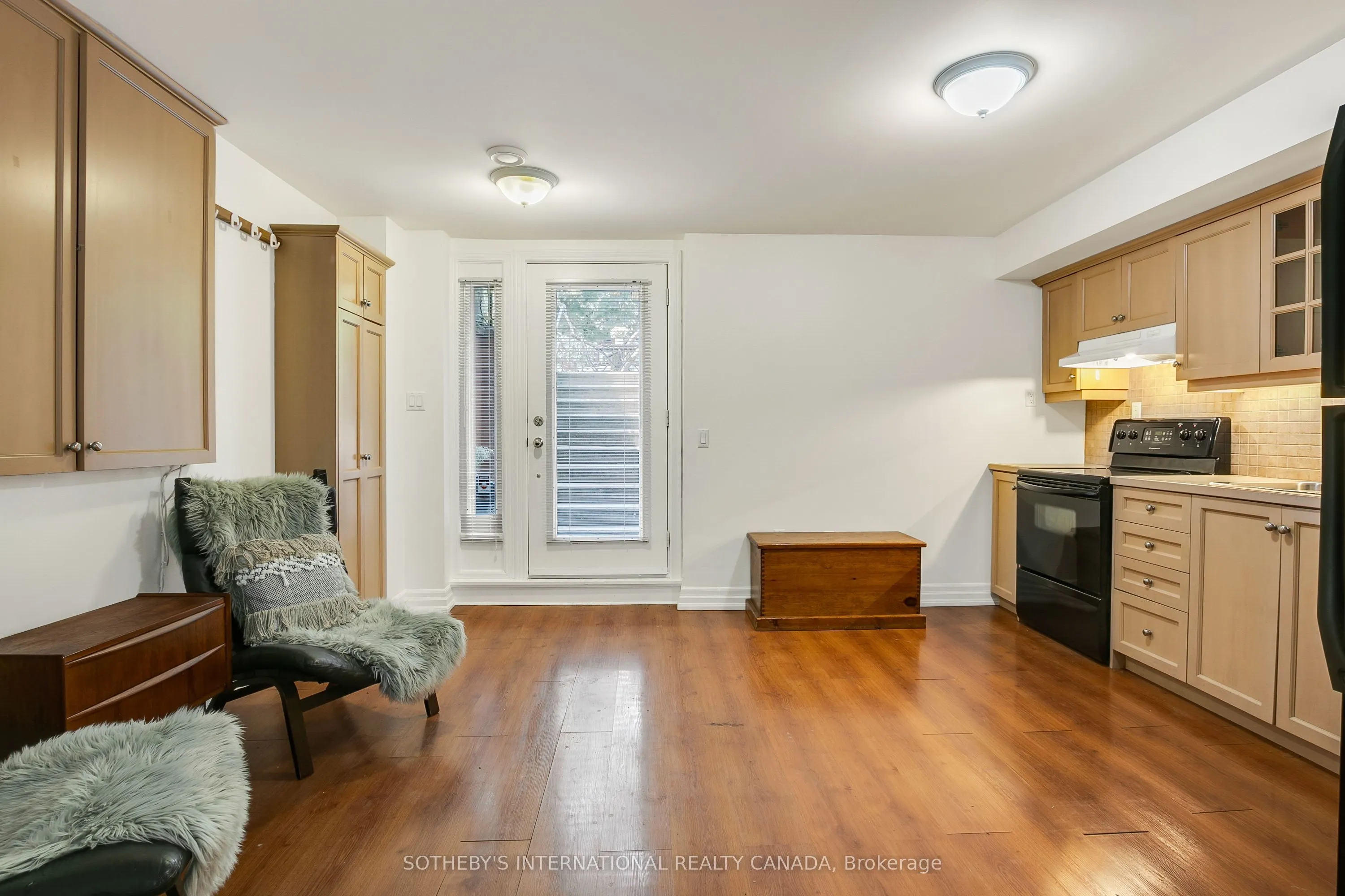 529 Crawford Street