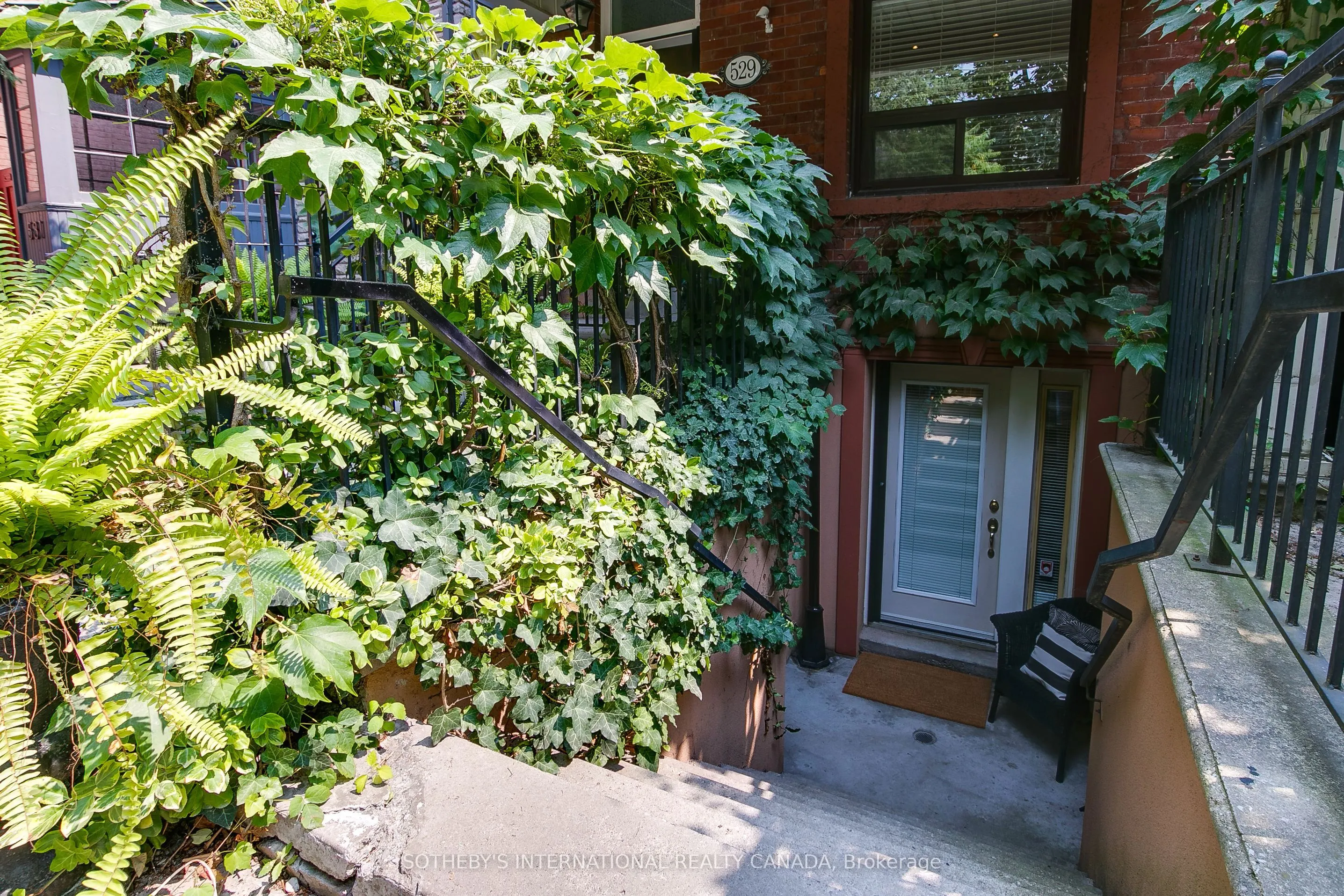 529 Crawford Street