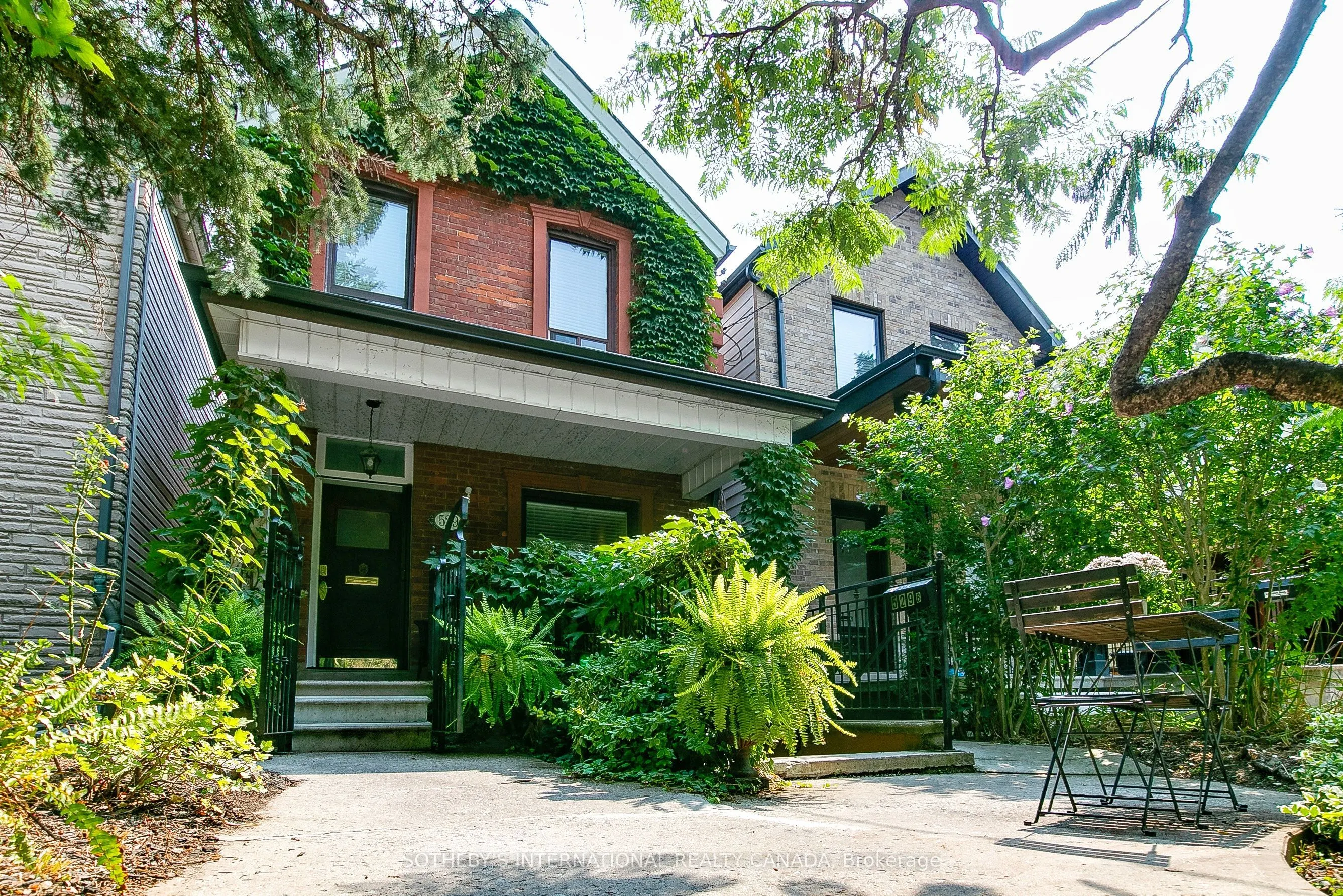529 Crawford Street