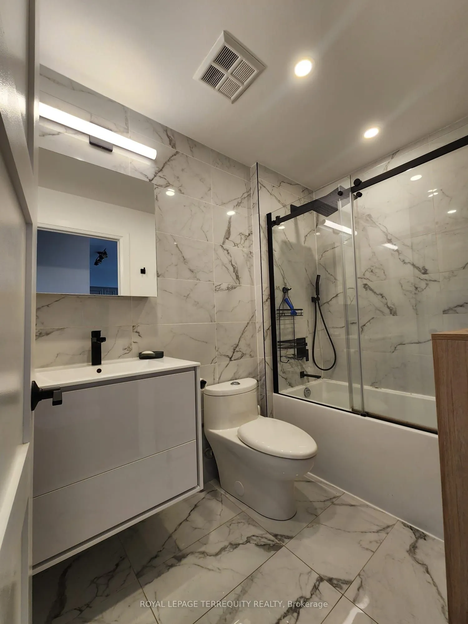 1105 Leslie Street, #1507