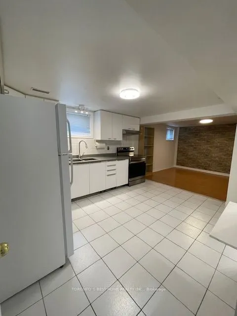 69 Madawaska Avenue, #Basement