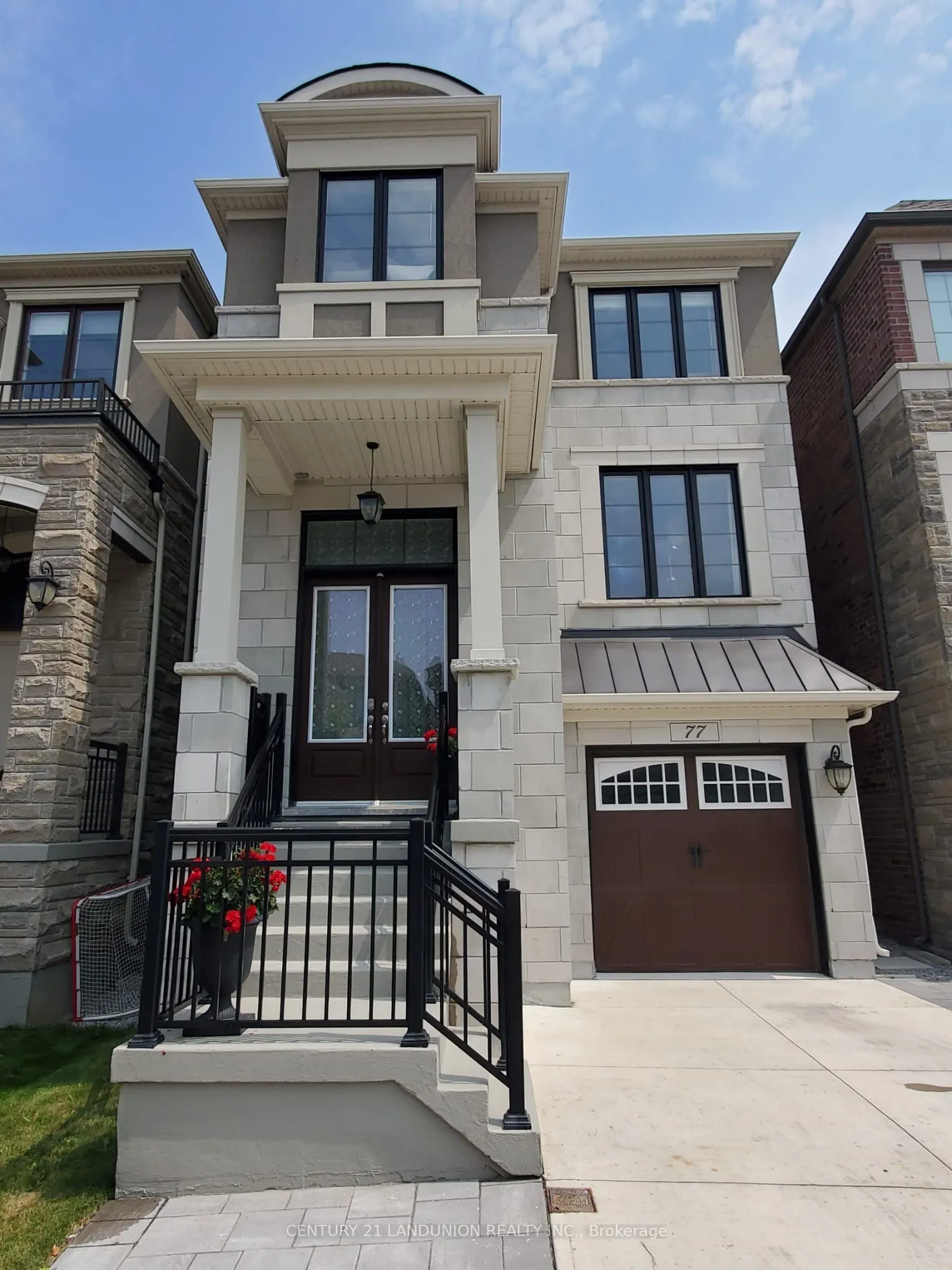 77 William Durie Way