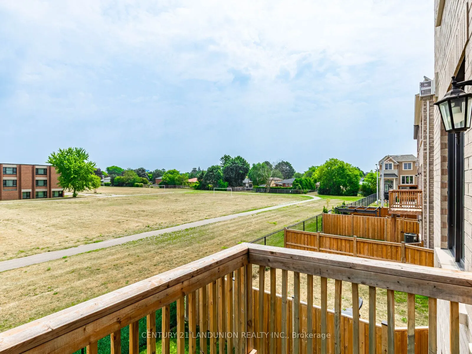77 William Durie Way