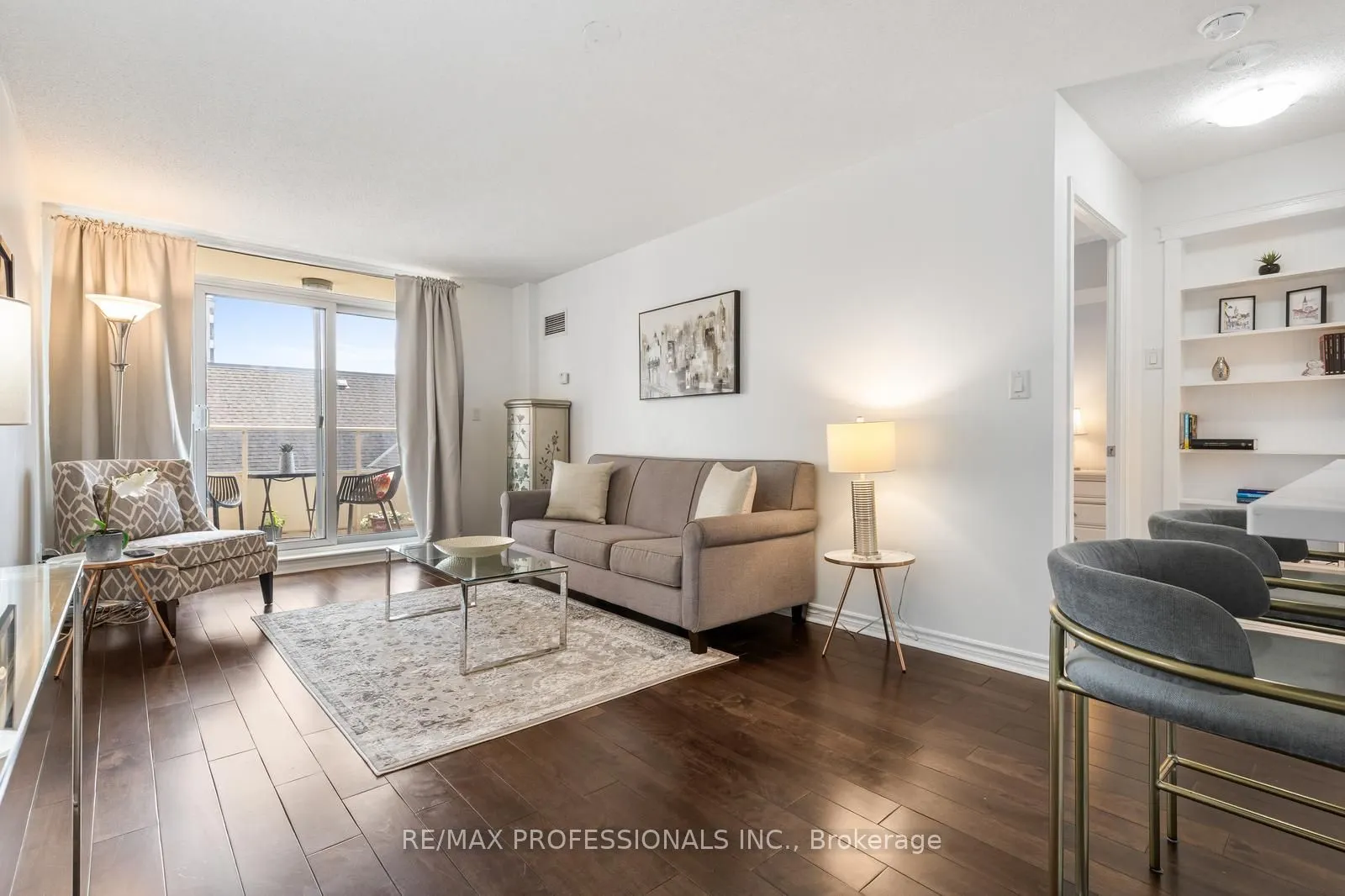 8 Rean Drive, #411
