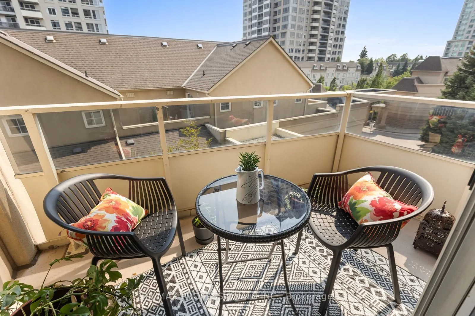 8 Rean Drive, #411