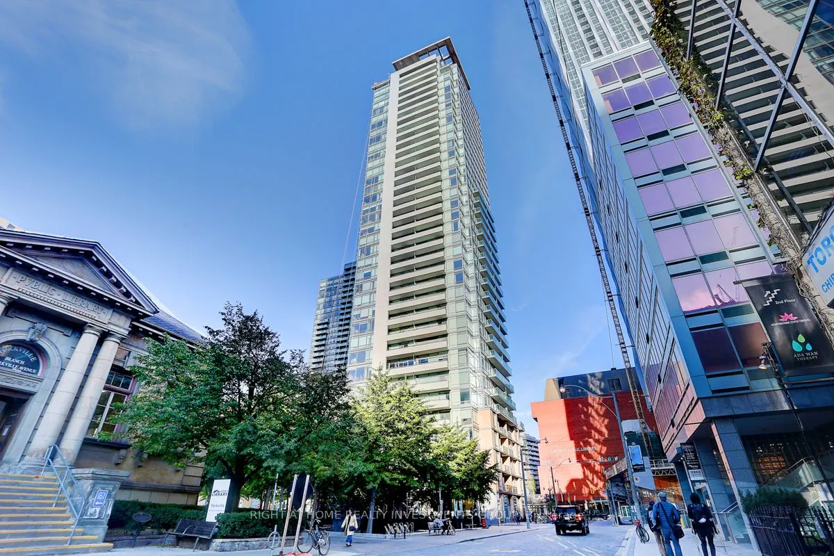 18 Yorkville Avenue, #704
