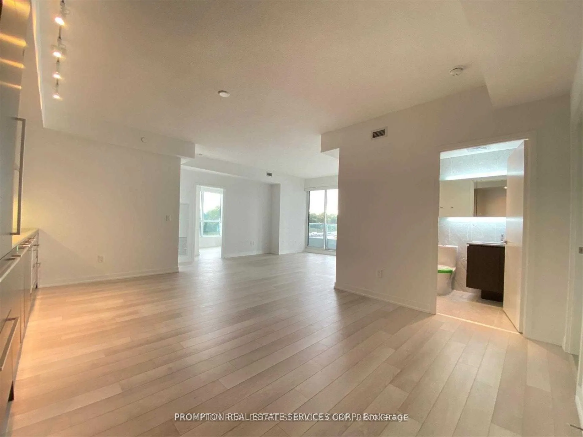 115 Mcmahon Drive, #511