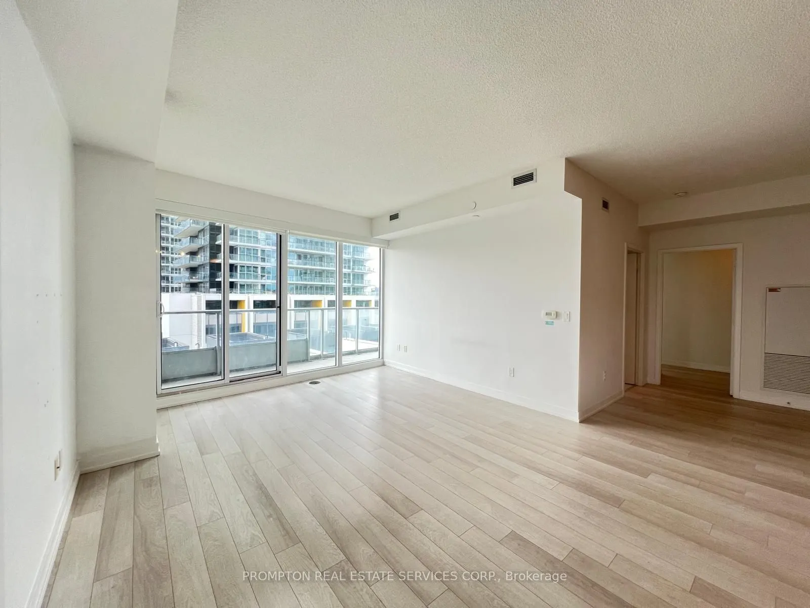 115 Mcmahon Drive, #511