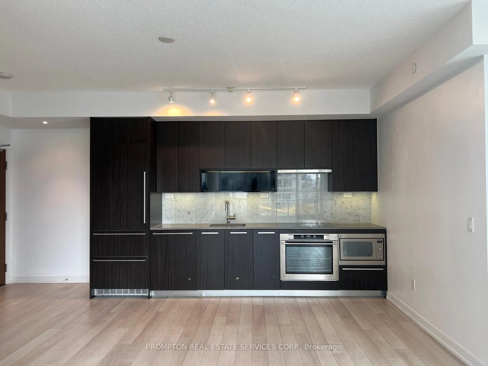 115 Mcmahon Drive, #511