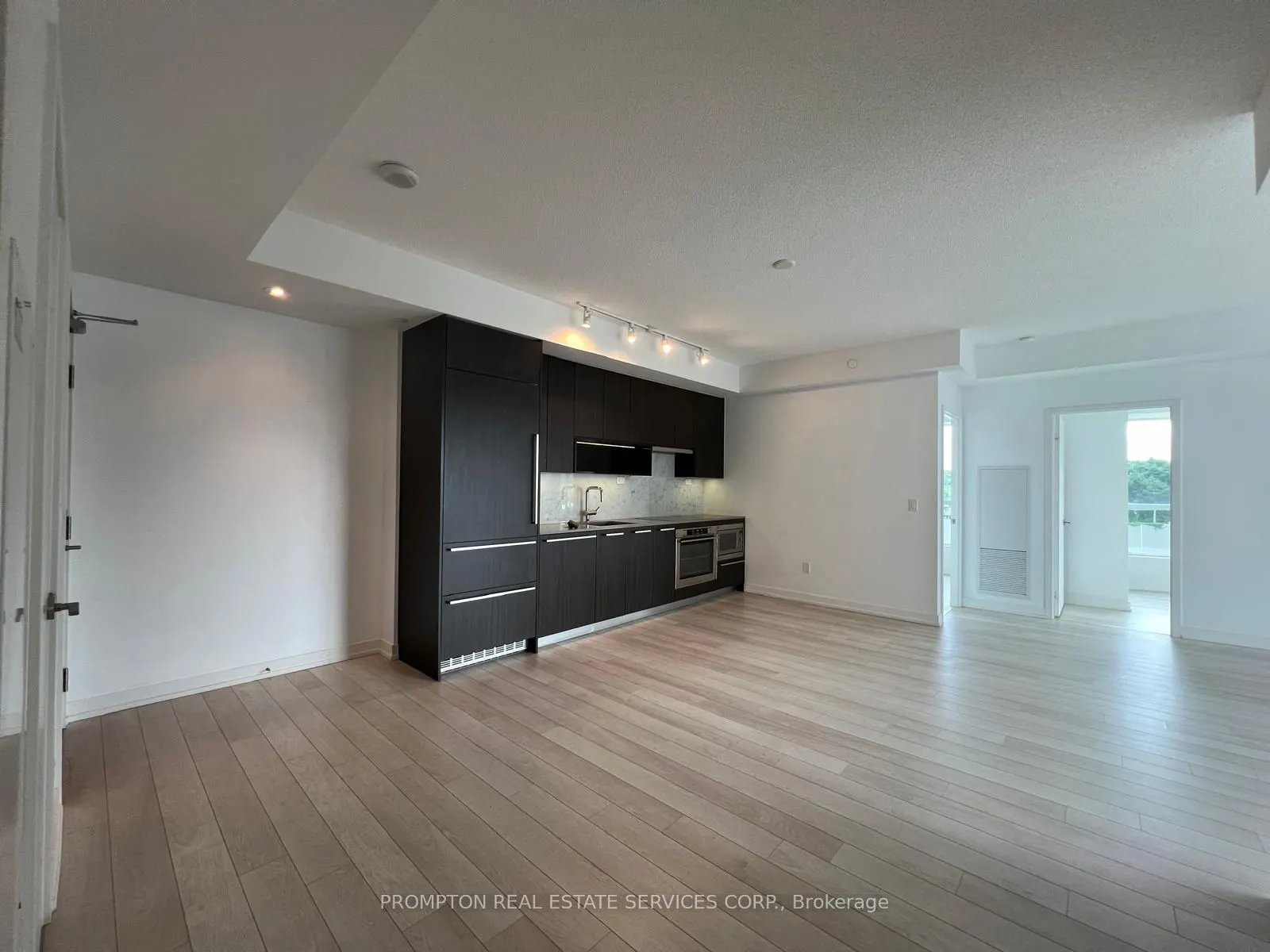 115 Mcmahon Drive, #511