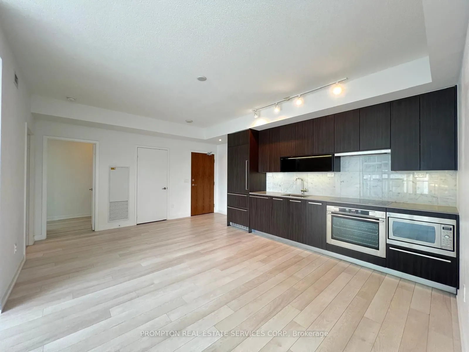 115 Mcmahon Drive, #511