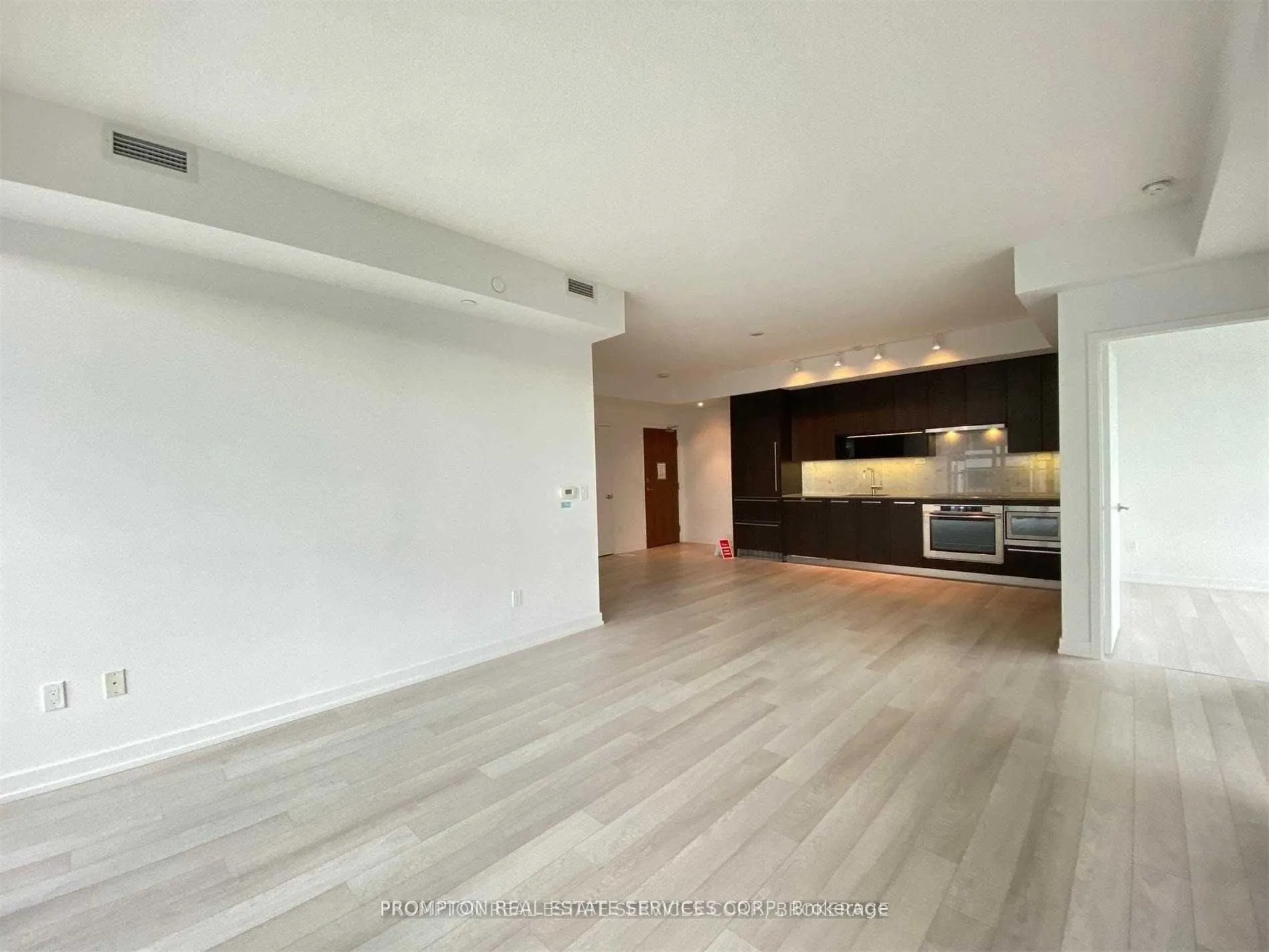 115 Mcmahon Drive, #511