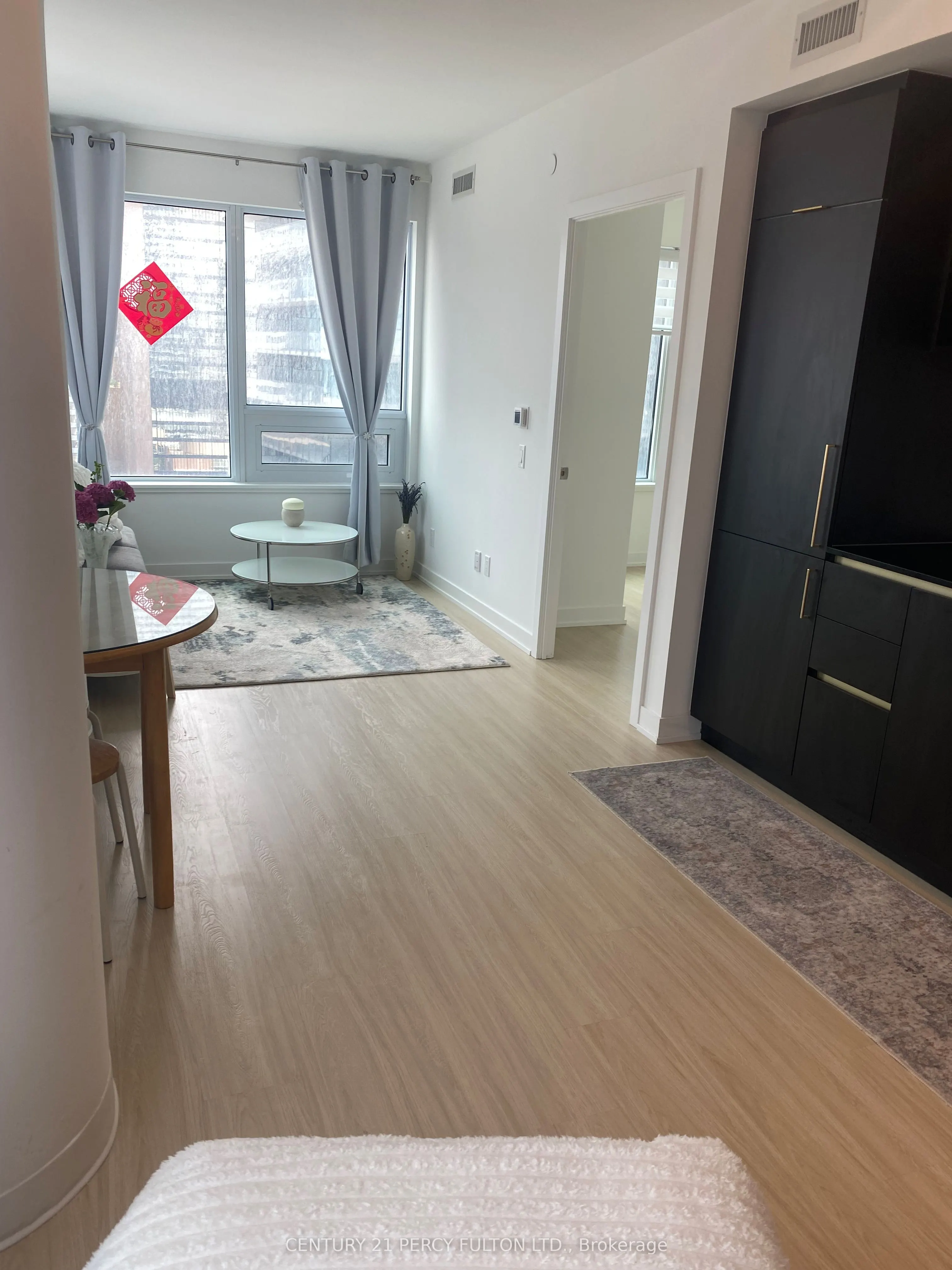 8 Wellesley Street W, #1712