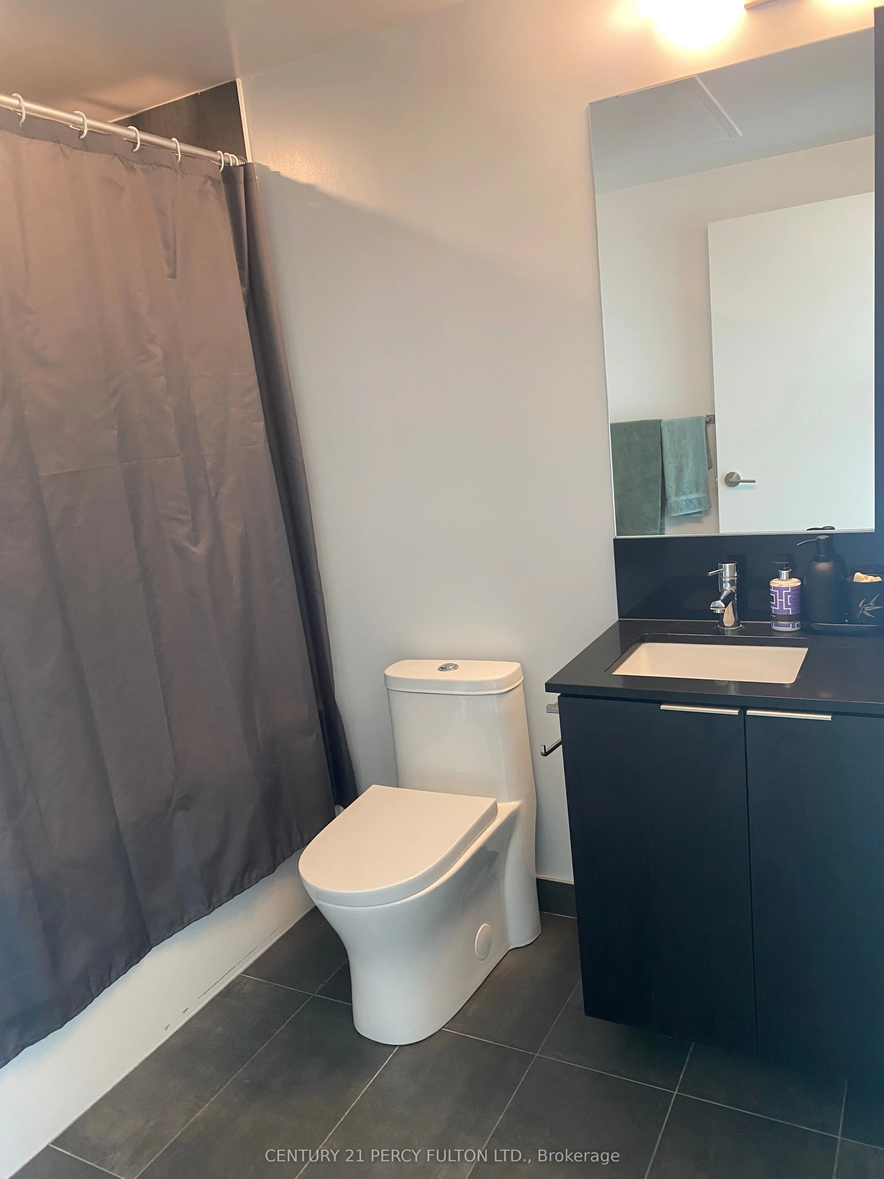 8 Wellesley Street W, #1712