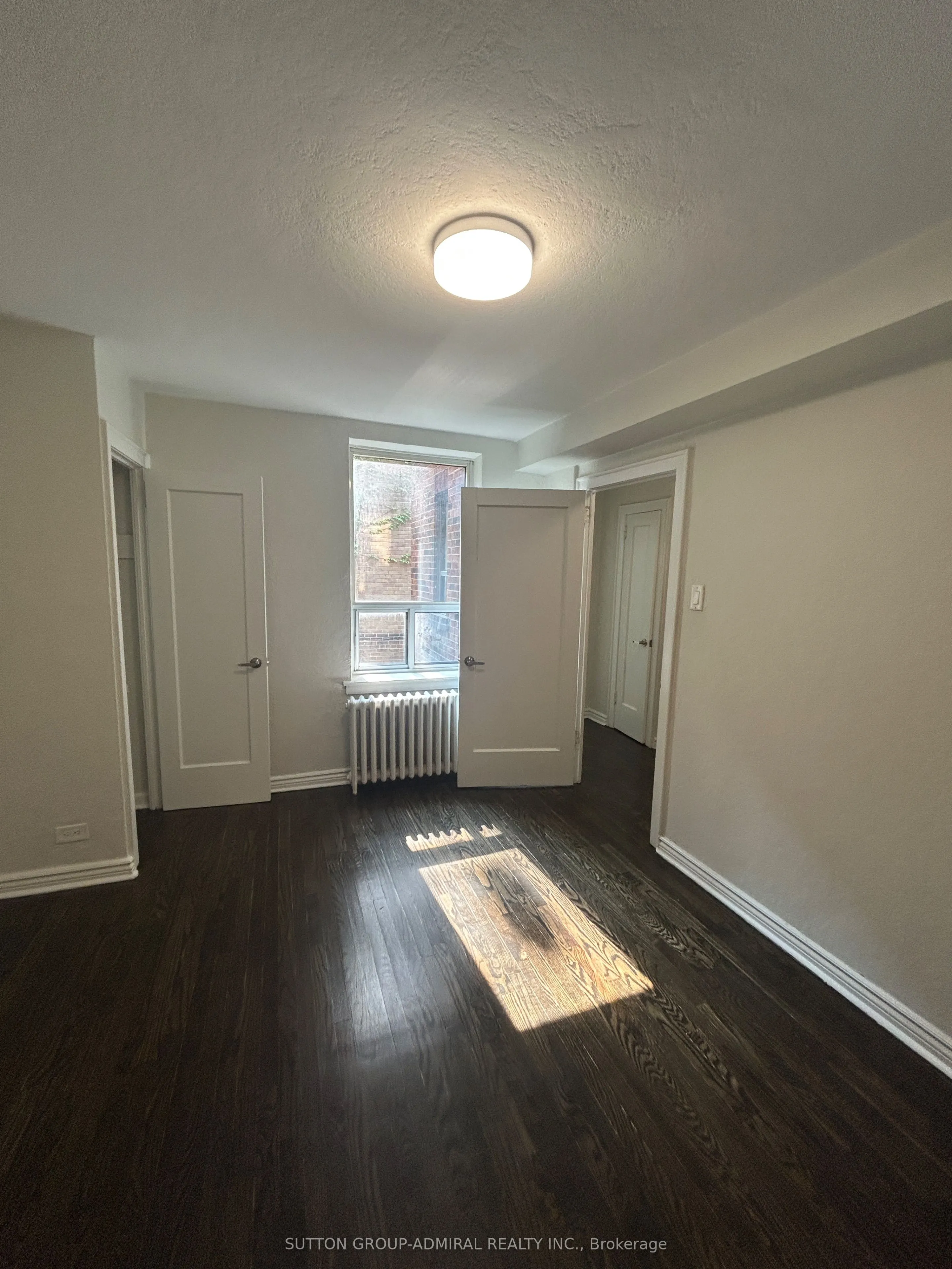 166 Eastbourne Avenue, #14
