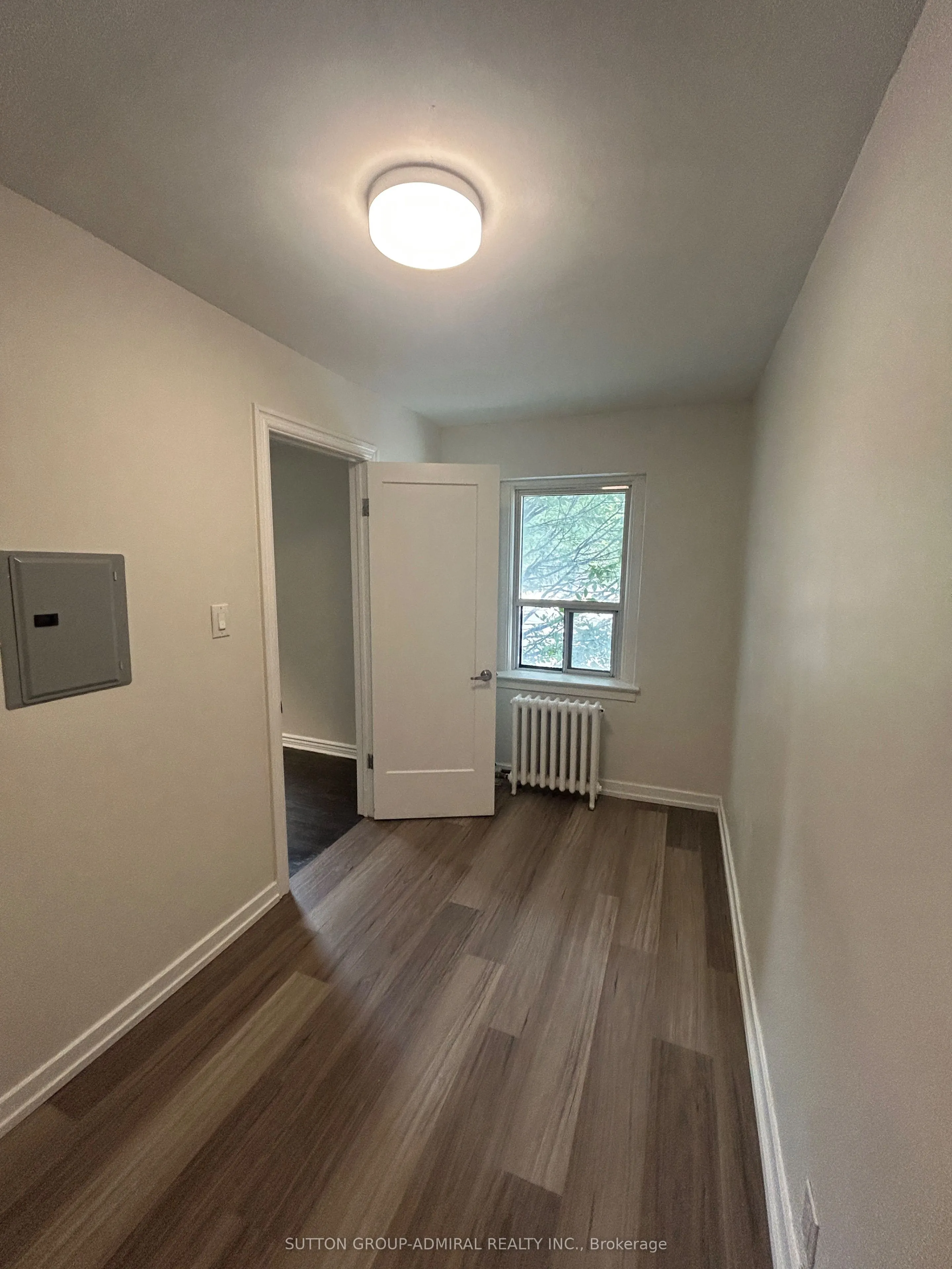 166 Eastbourne Avenue, #14