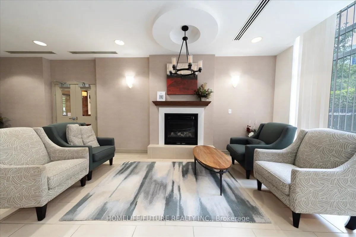 19 Barberry Place, #109