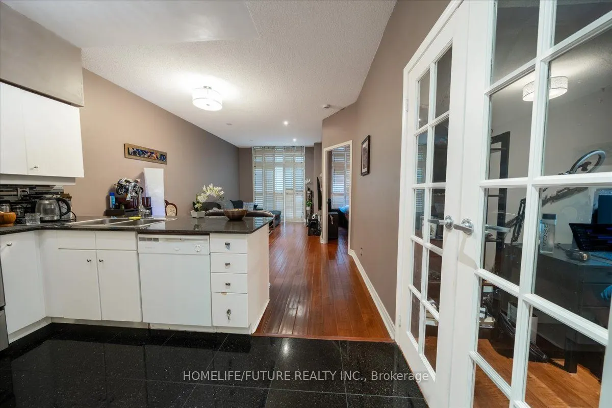 19 Barberry Place, #109