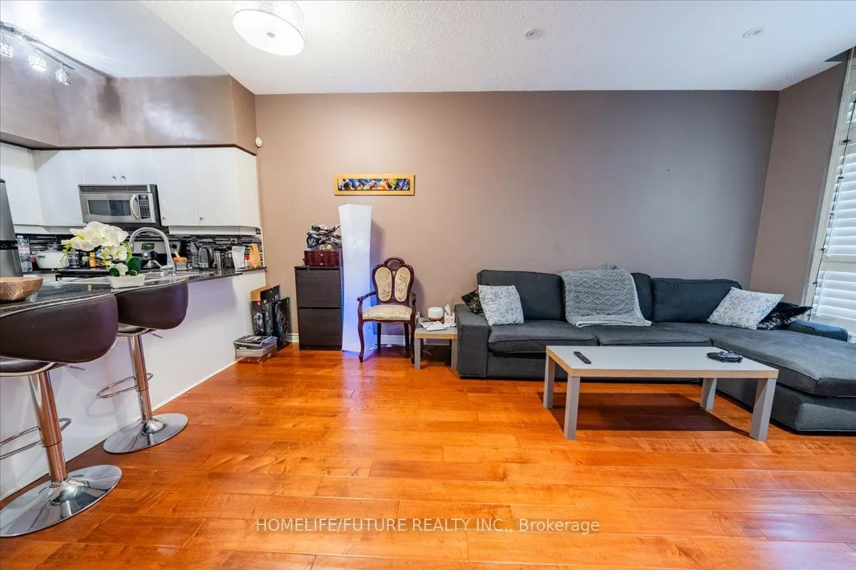 19 Barberry Place, #109
