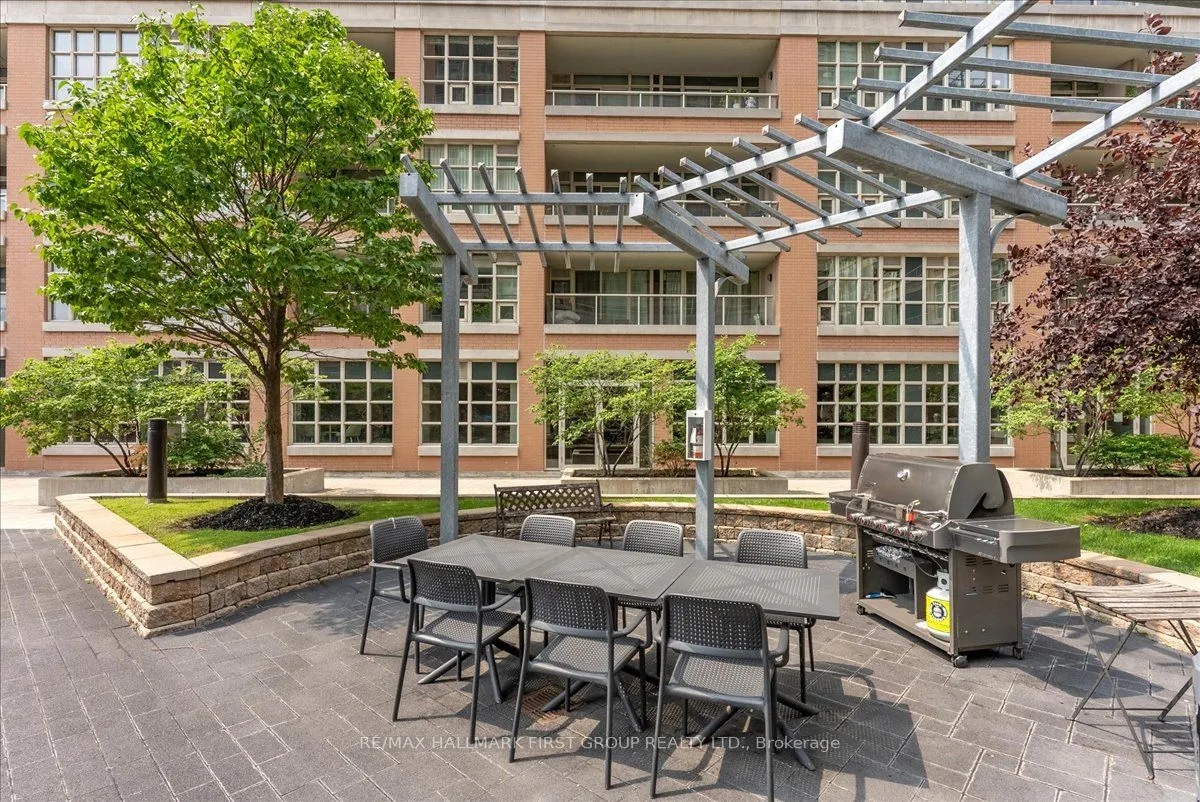 65 East Liberty Street, #1018