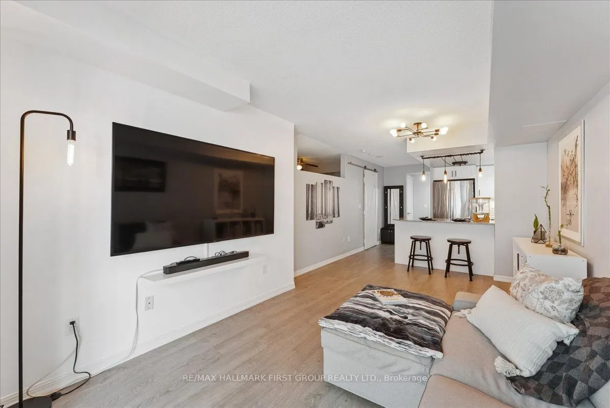 65 East Liberty Street, #1018
