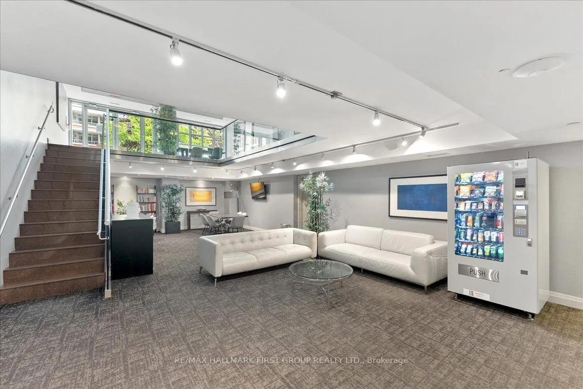 65 East Liberty Street, #1018
