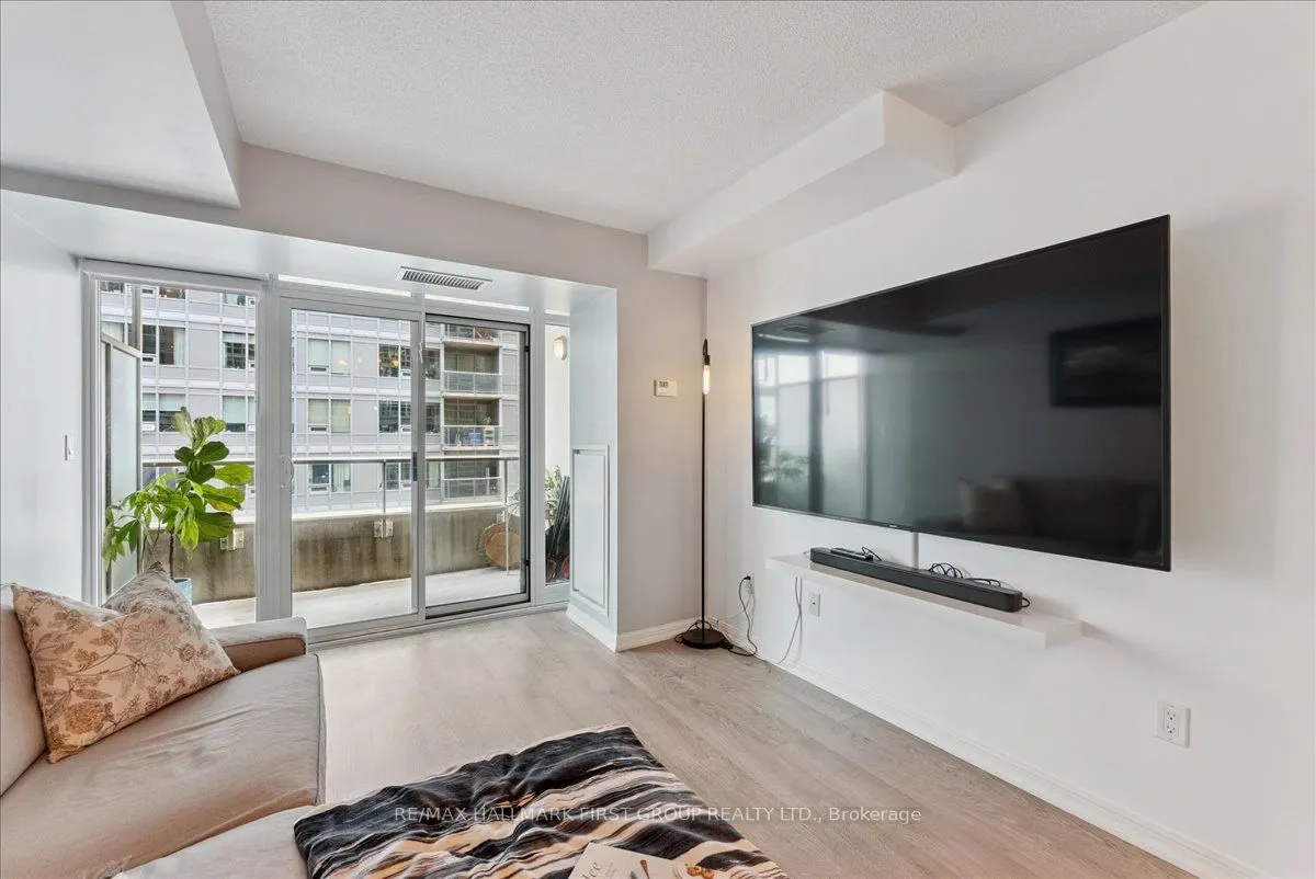 65 East Liberty Street, #1018
