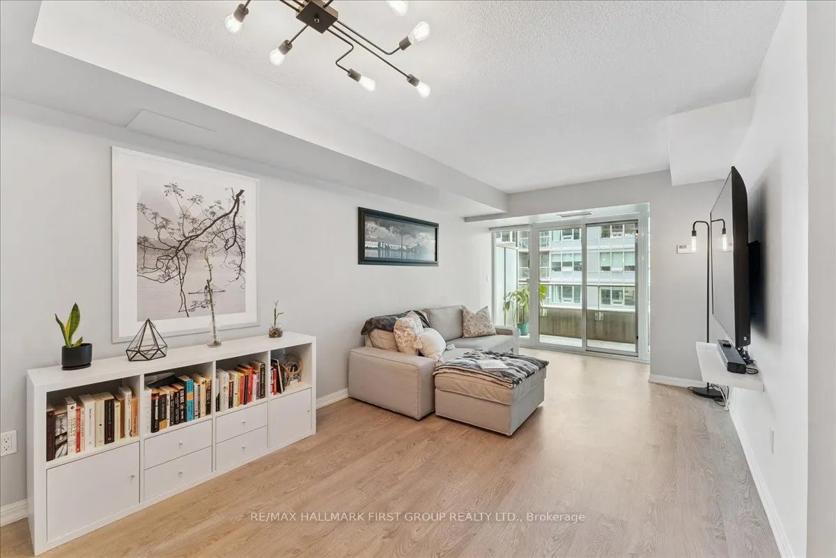 65 East Liberty Street, #1018