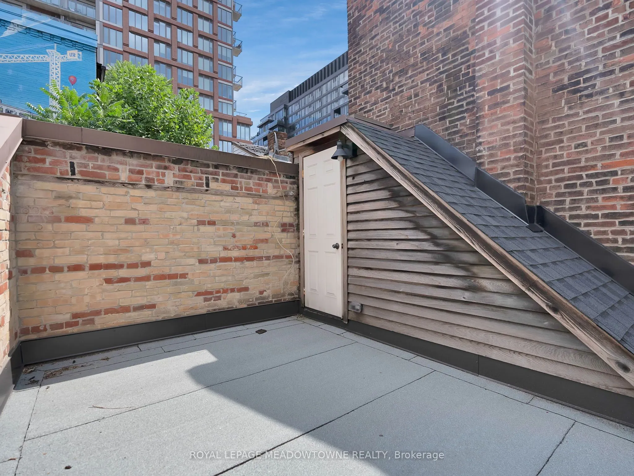 544 Richmond Street W