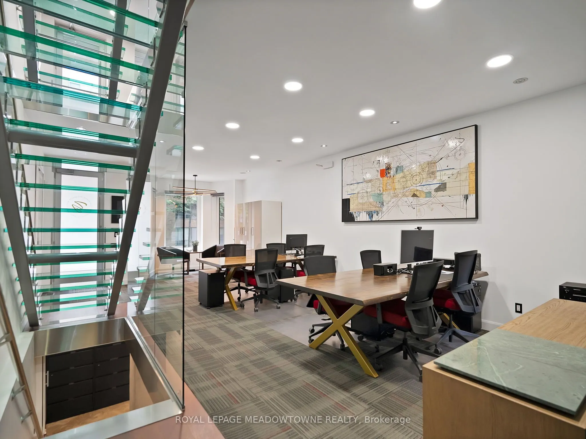 544 Richmond Street W