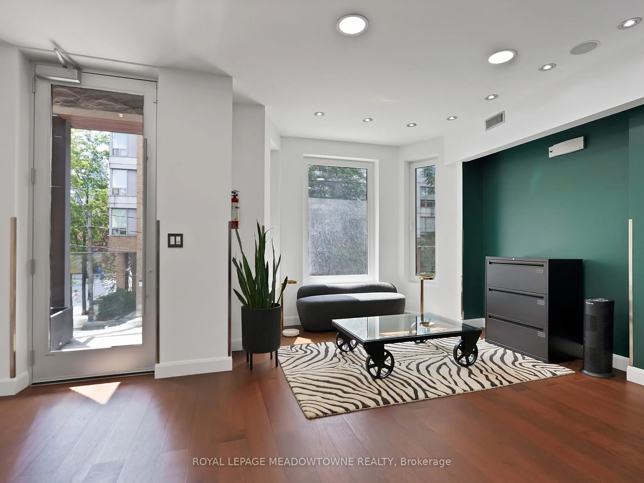 544 Richmond Street W