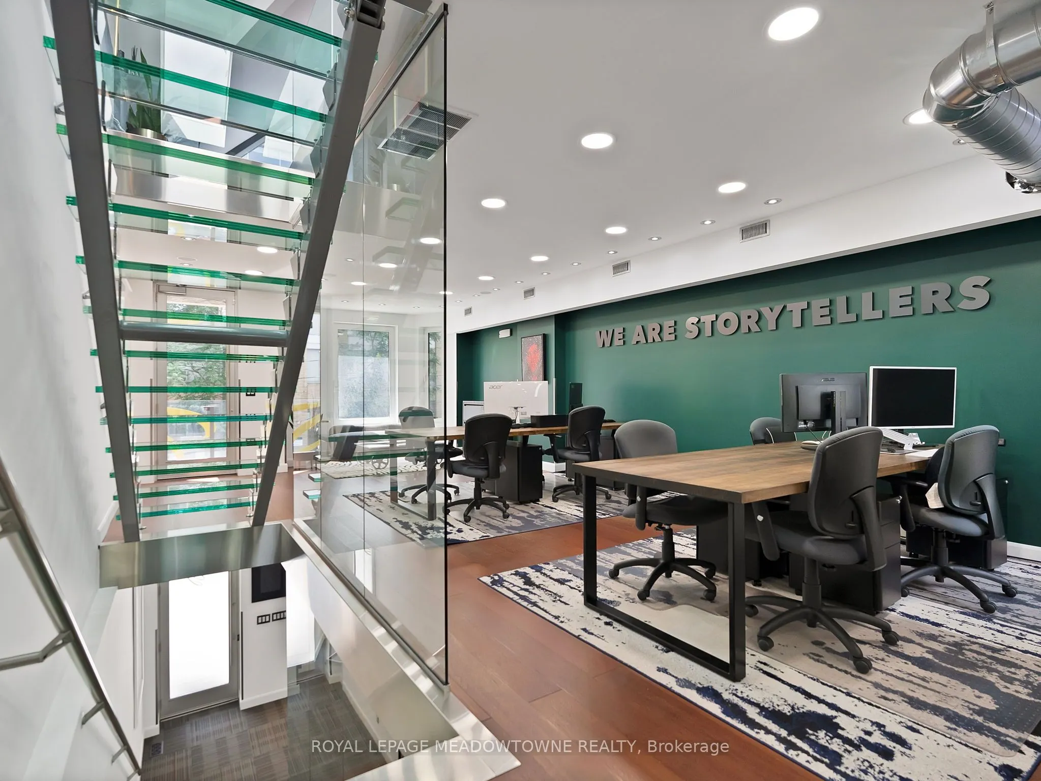 544 Richmond Street W