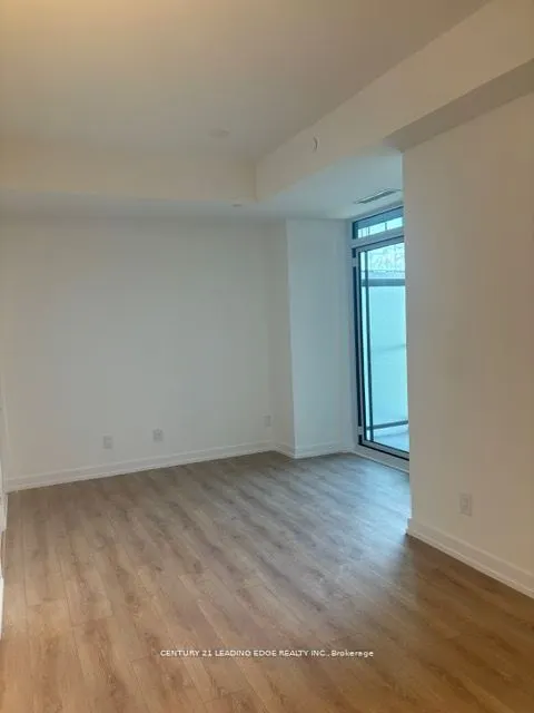 500 Dupont Street, #601