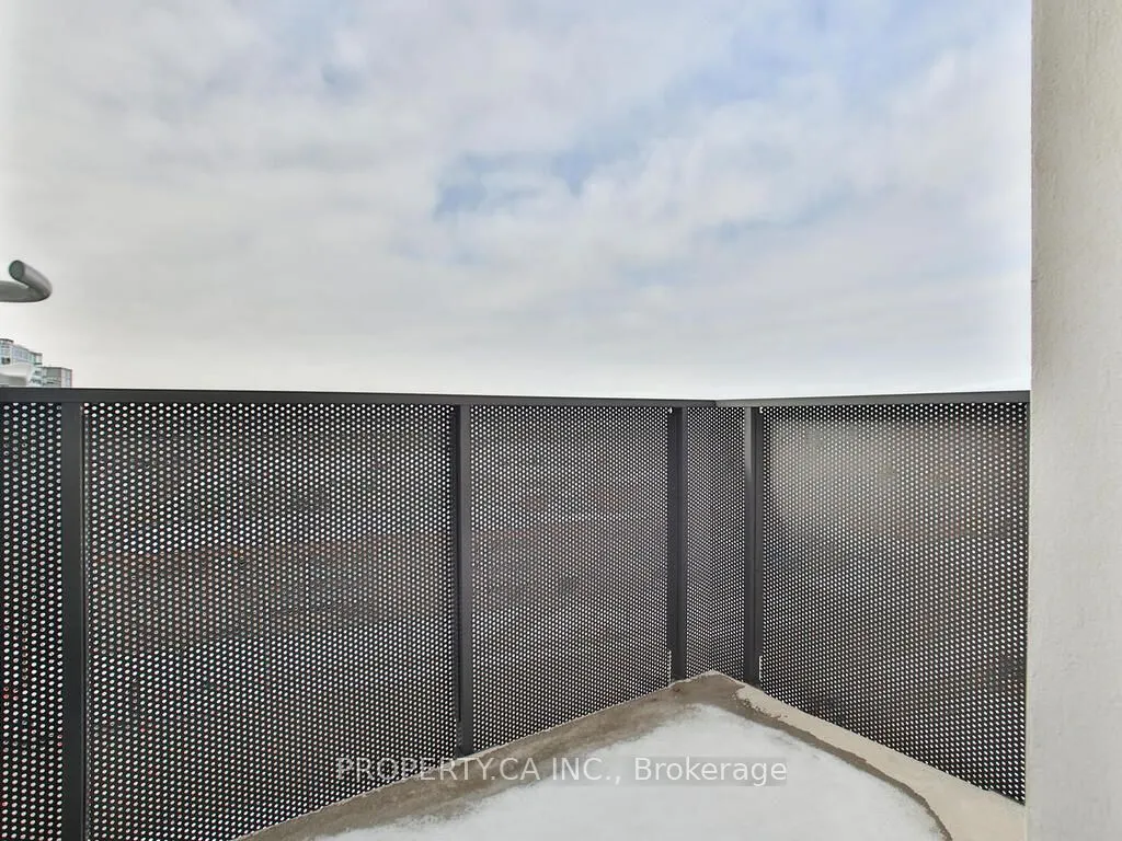 500 Wilson Avenue, #833