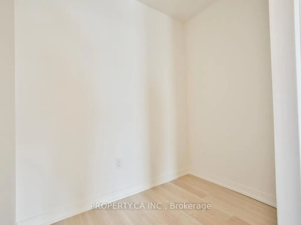 500 Wilson Avenue, #833