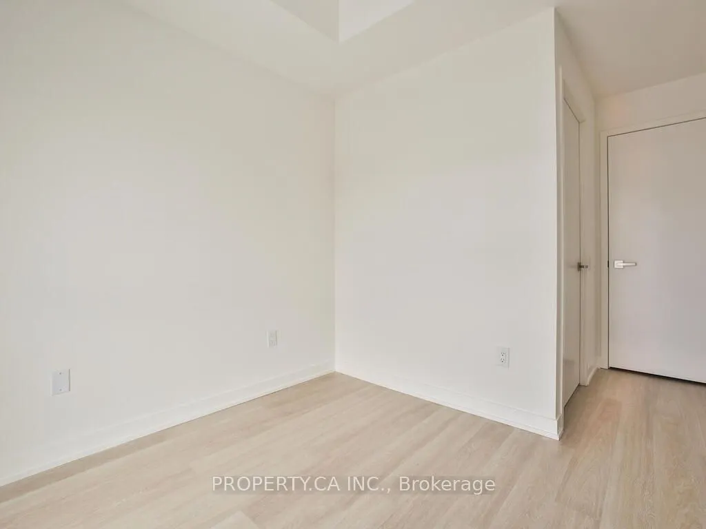 500 Wilson Avenue, #833