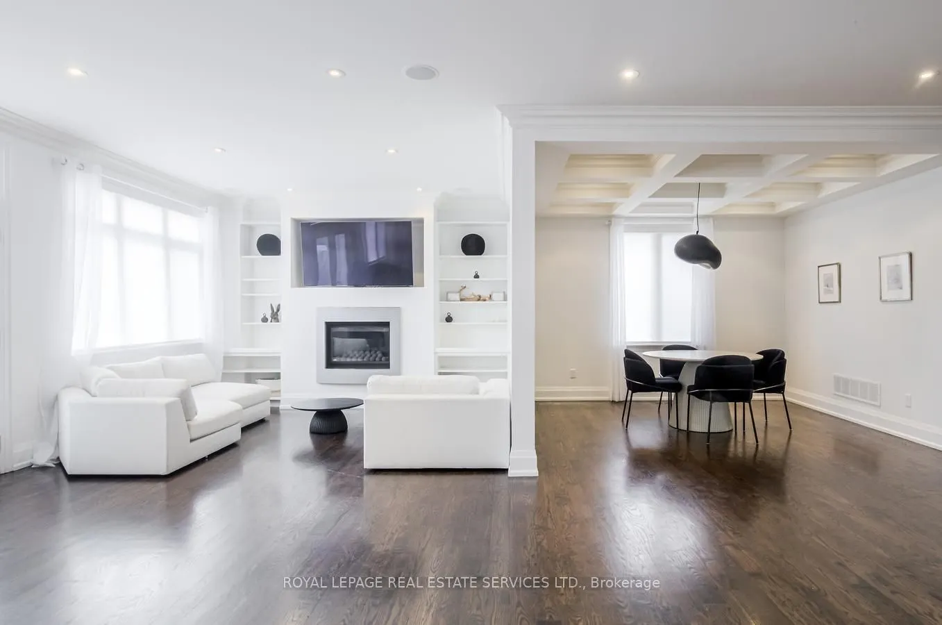 21A Roycrest Avenue