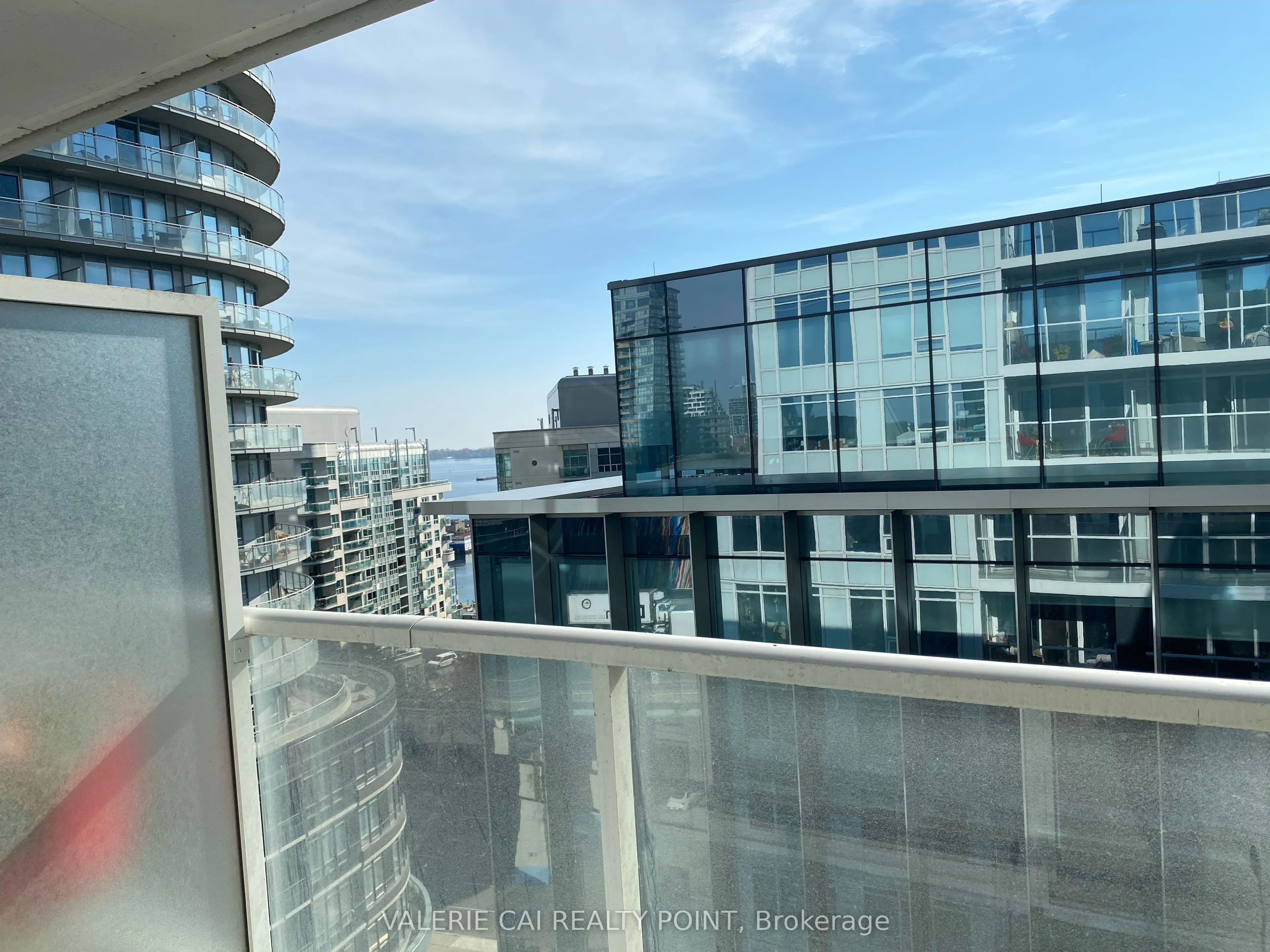 17 Bathurst Street, #1116