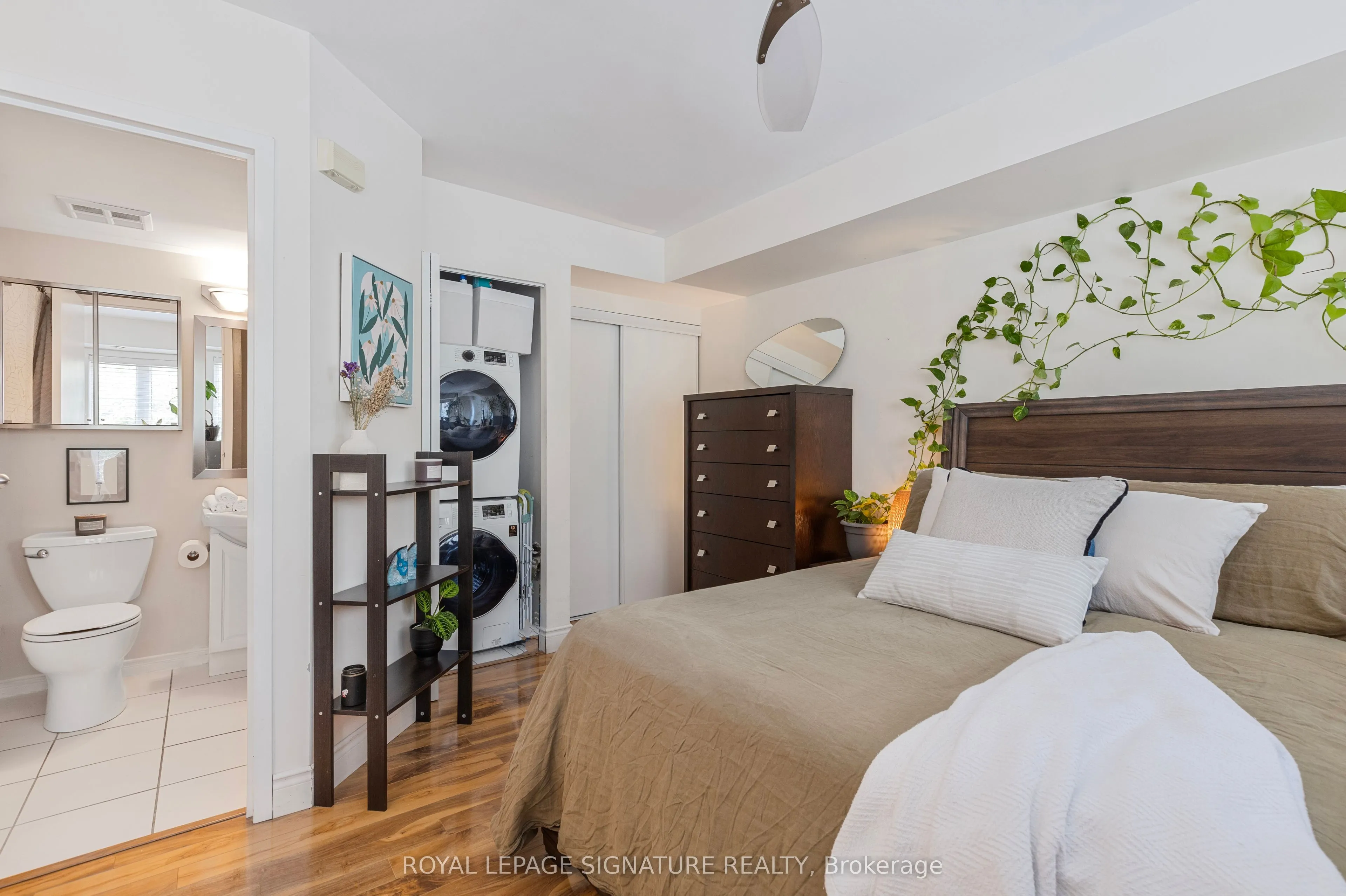 46 Western Battery Road, #812