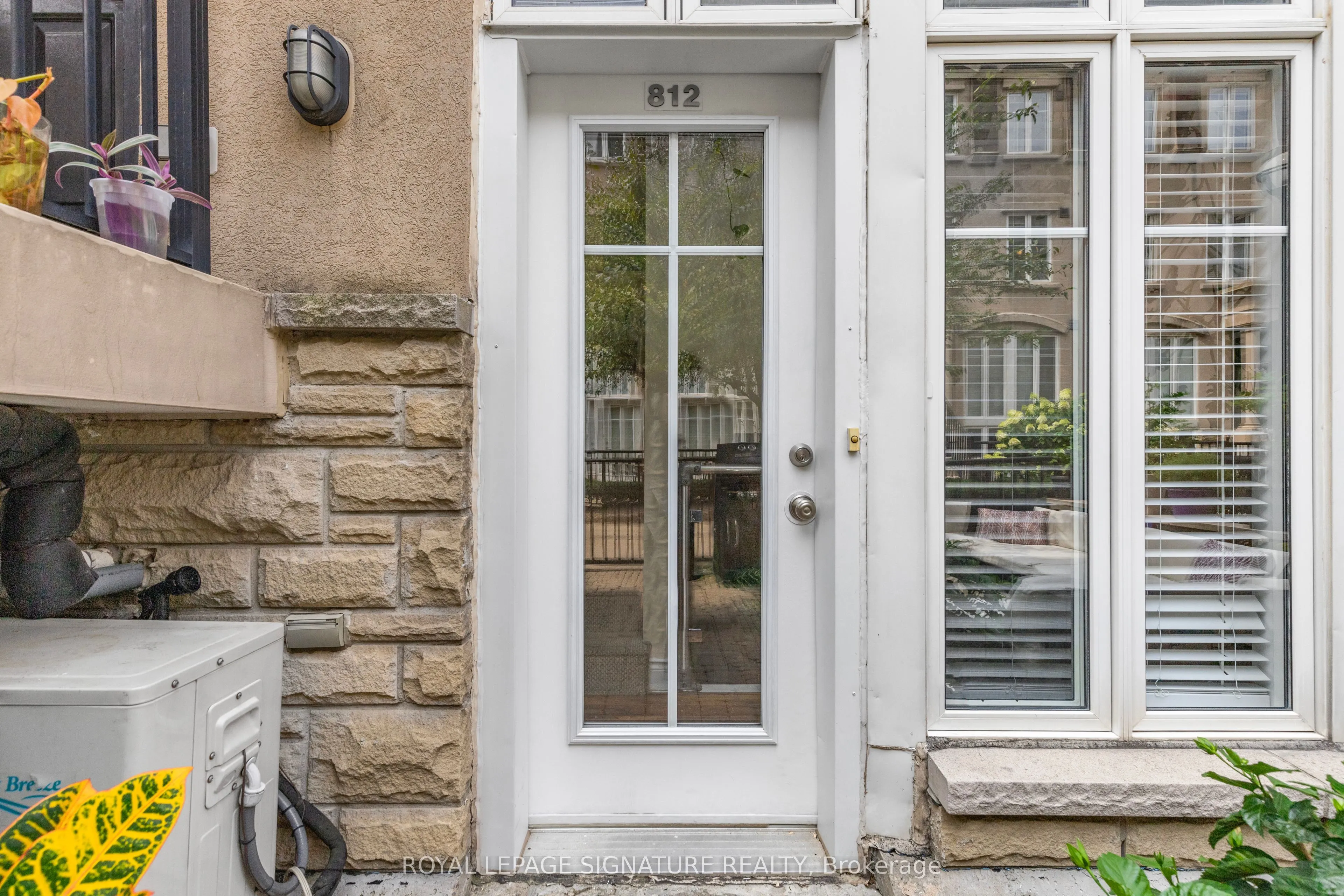 46 Western Battery Road, #812
