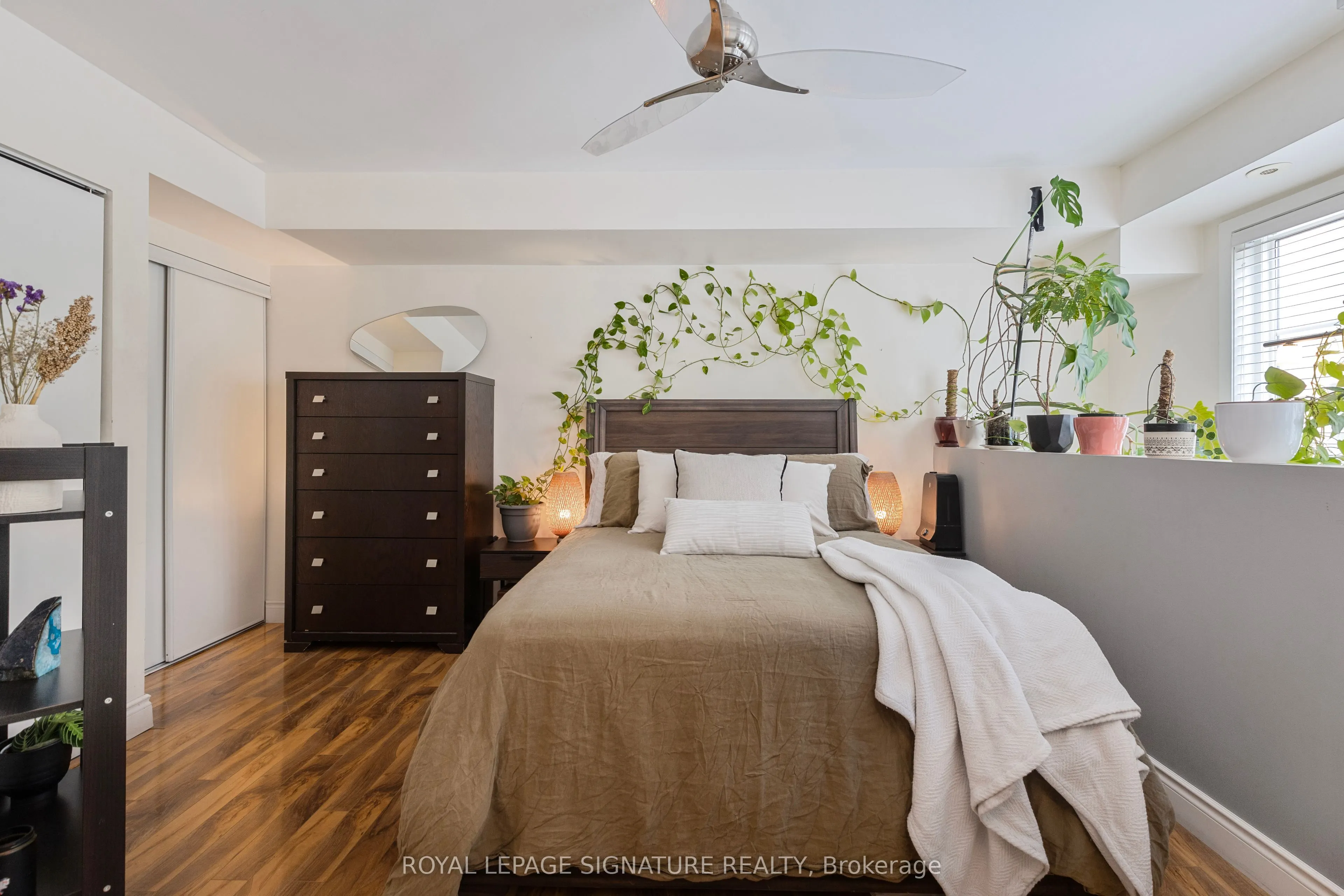 46 Western Battery Road, #812