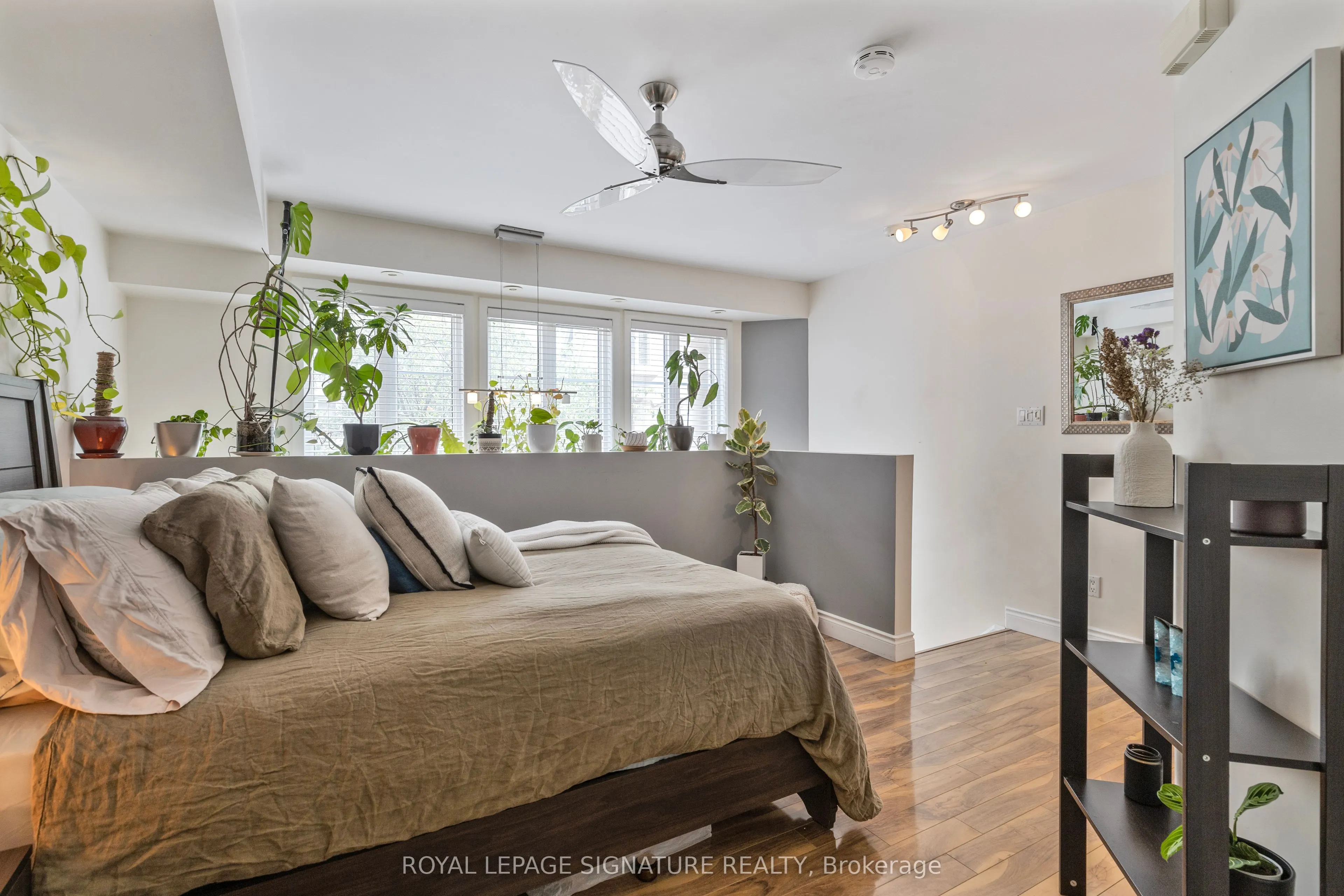 46 Western Battery Road, #812
