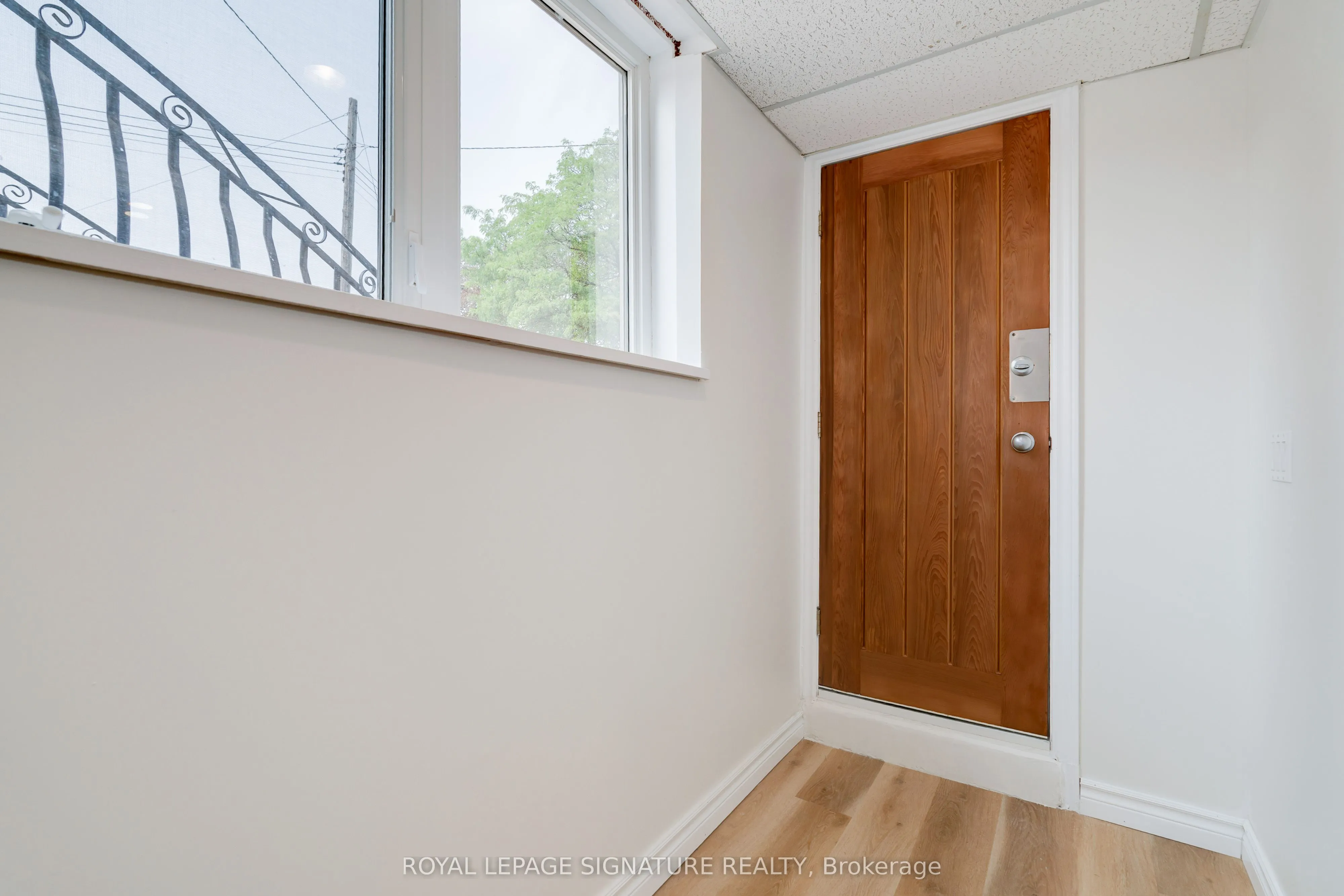 22 Kenewen Court