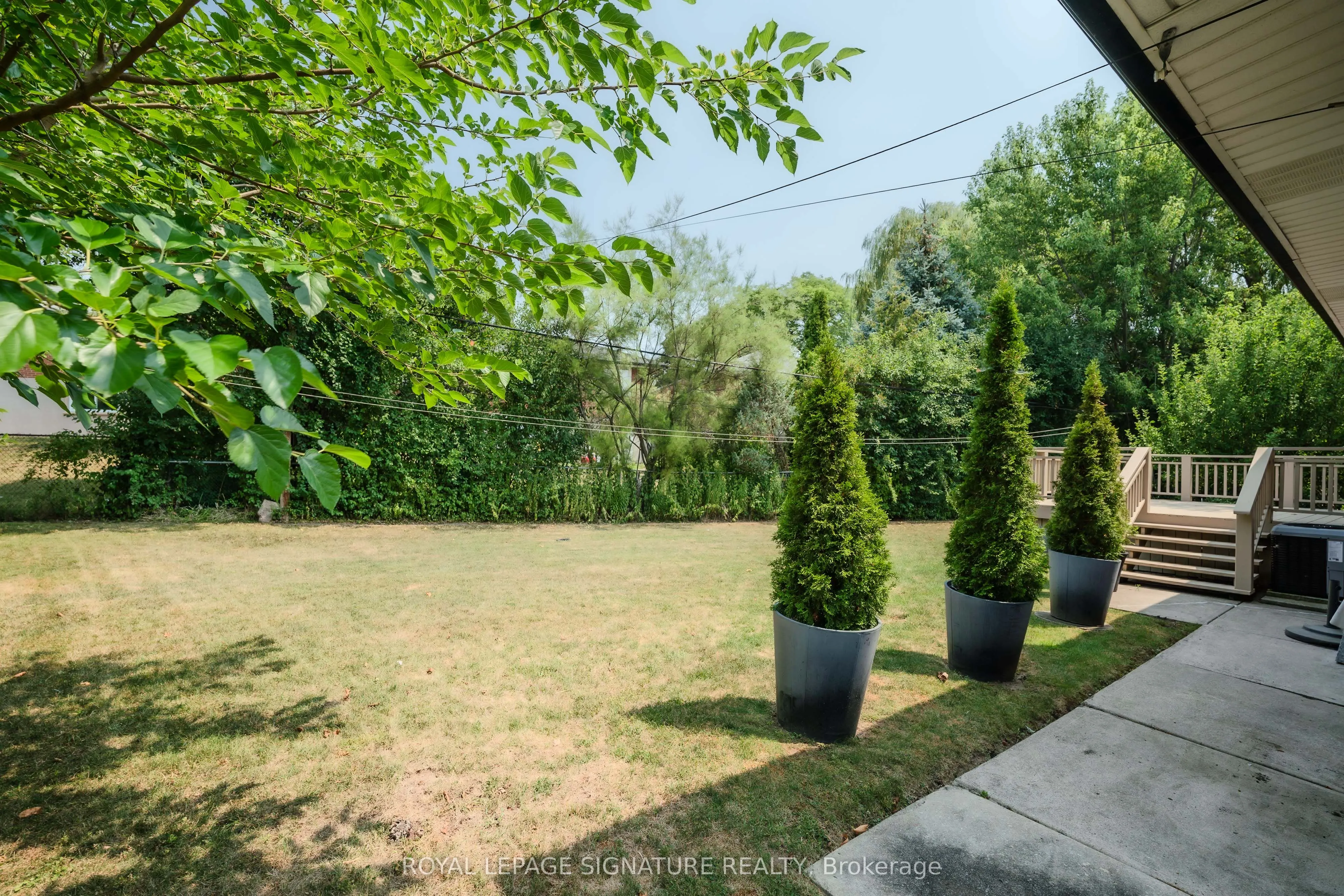 22 Kenewen Court