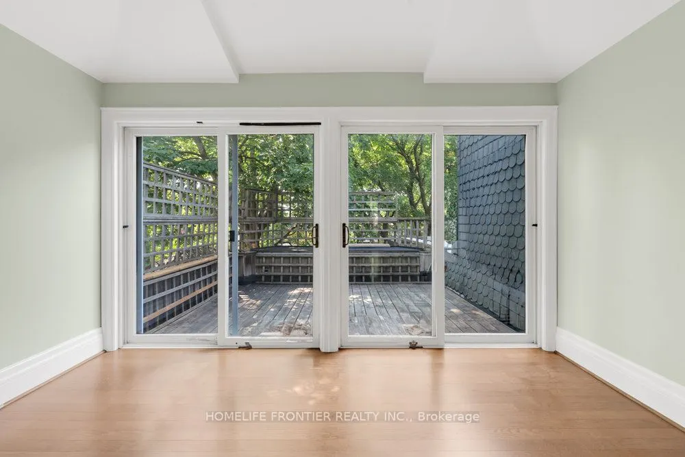 17 Teddington Park Avenue W, #APT 3