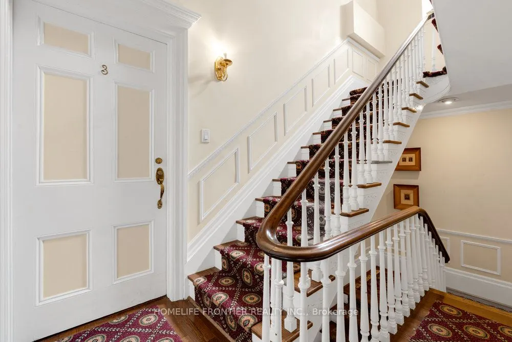 17 Teddington Park Avenue W, #APT 3