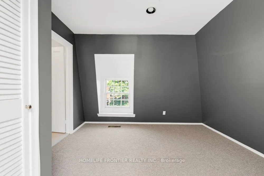 17 Teddington Park Avenue W, #APT 3