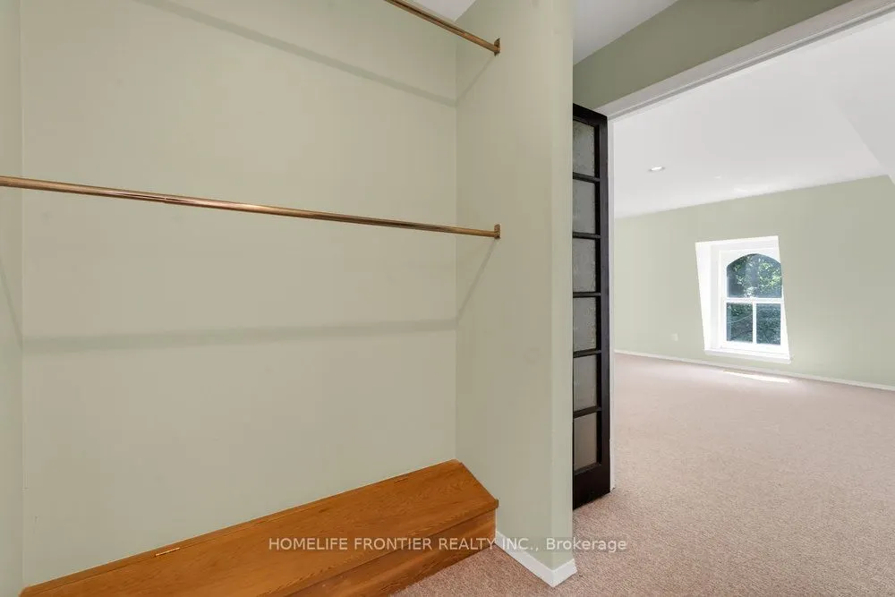 17 Teddington Park Avenue W, #APT 3