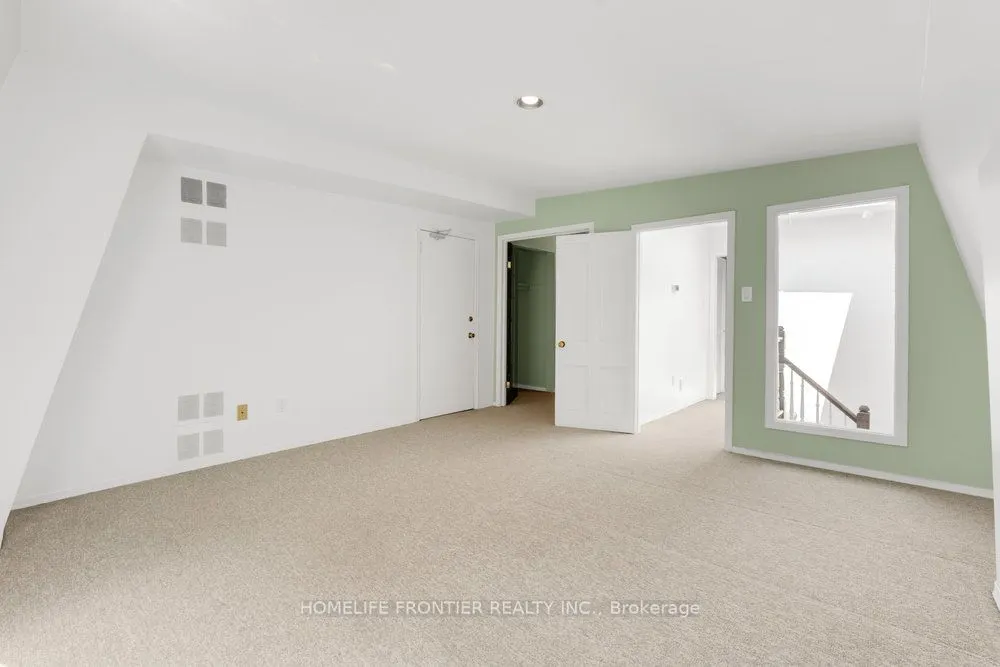 17 Teddington Park Avenue W, #APT 3